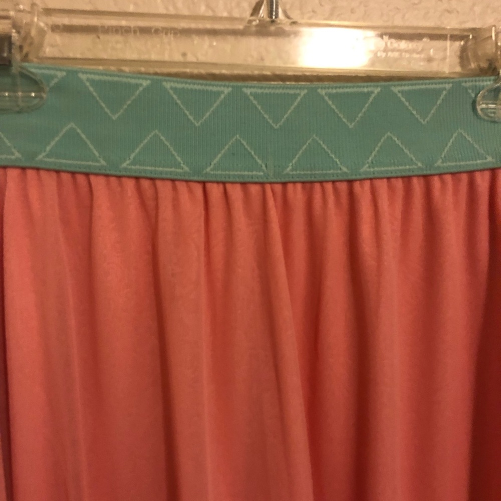 LuLaRoe Lola - Picture 3 of 4